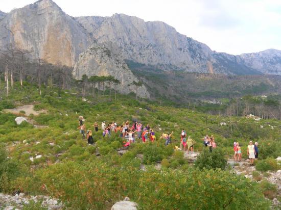 yoga dans les montagnes